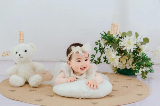 借卵生子咨询宝宝三个月翻身